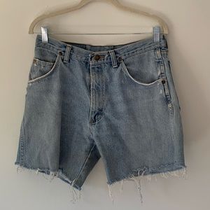 VINTAGE WRANGLER DAD SHORTS